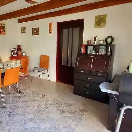 Appartamento Mezi Vodami *